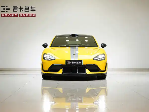 Xiaomi SU7 Ultra 2025