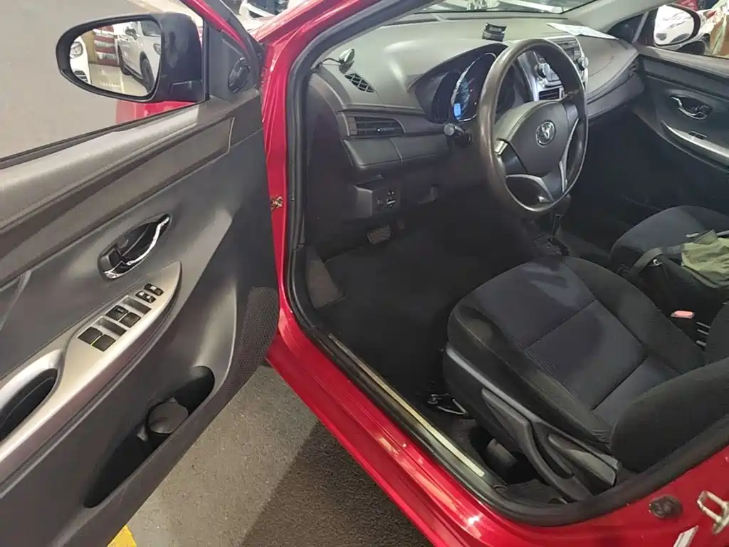 Toyota Yaris L 2016 — фото 16