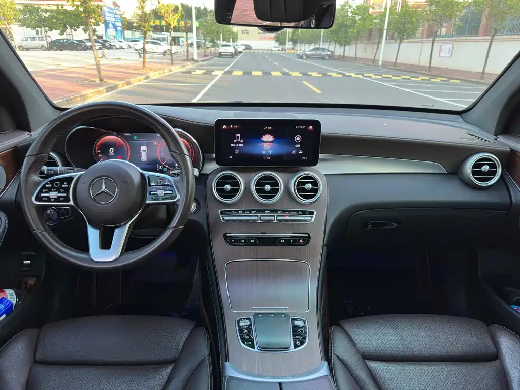 Mercedes-Benz GLC 2021 — фото 10