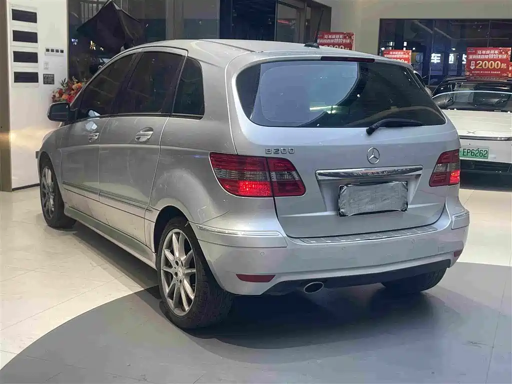 Mercedes-Benz B-Class 2011