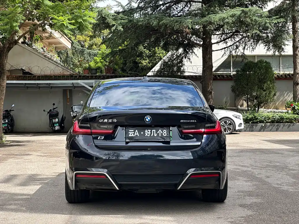 BMW i3 2023 — фото 8