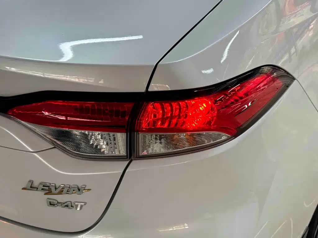 Toyota Levin 2022 — фото 33
