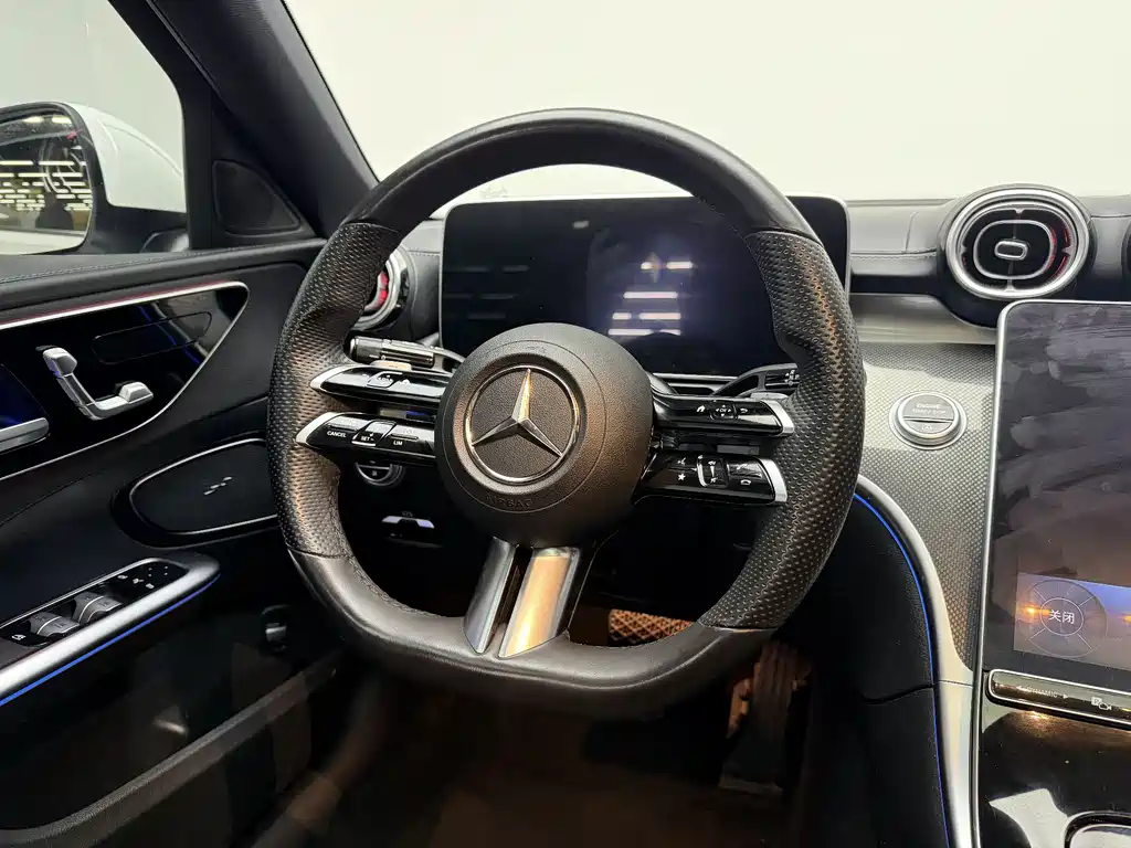 Mercedes-Benz C-Class 2022 — фото 8