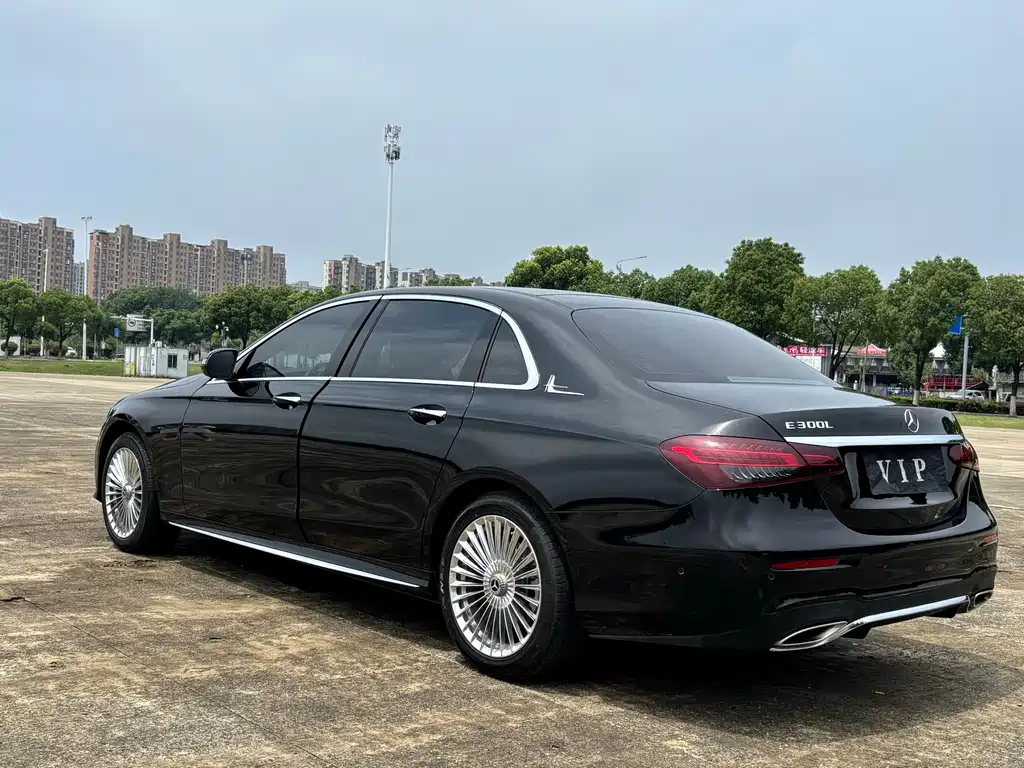 Mercedes-Benz E-Class 2021