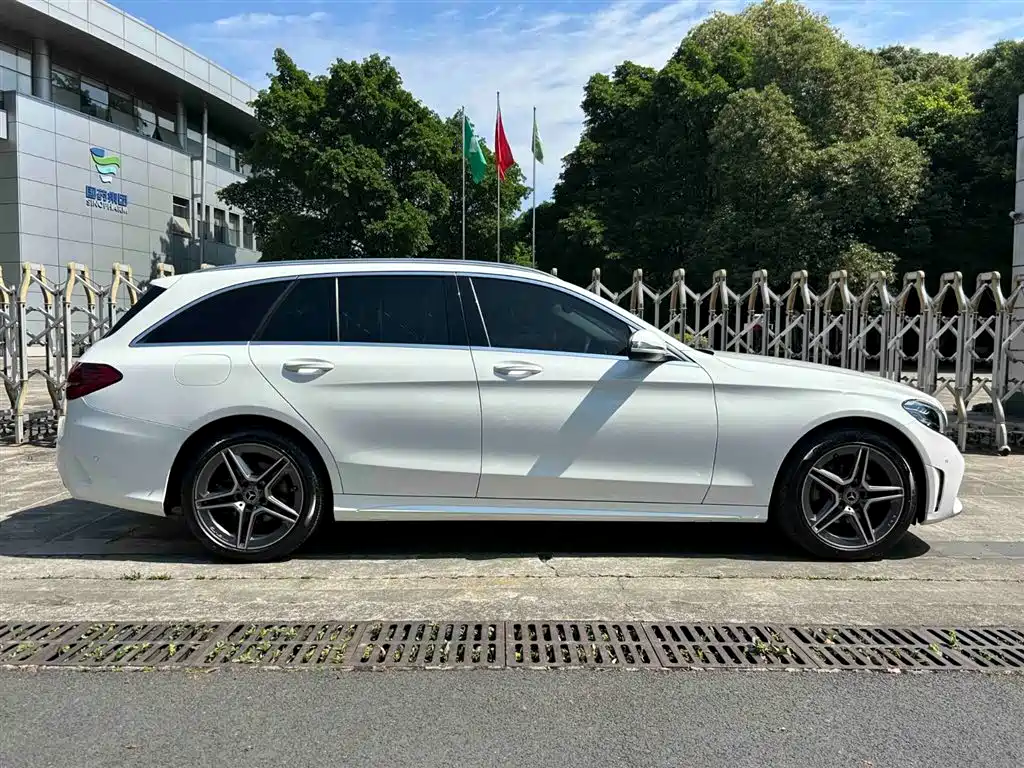 Mercedes-Benz C-Class 2022 — фото 5