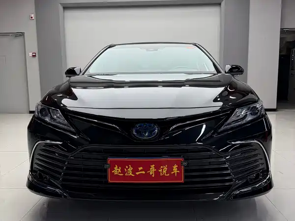 Toyota Camry 2021