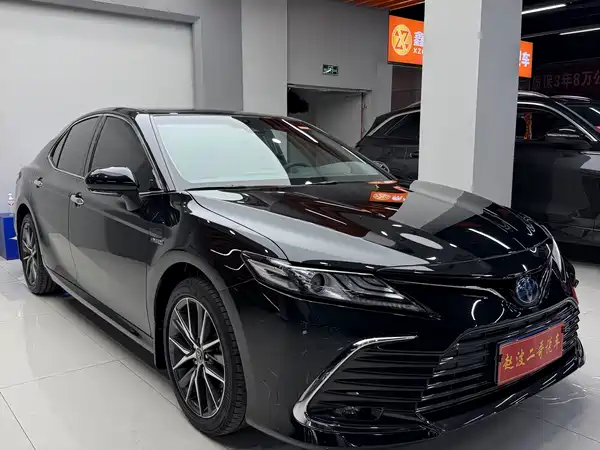 Toyota Camry 2021
