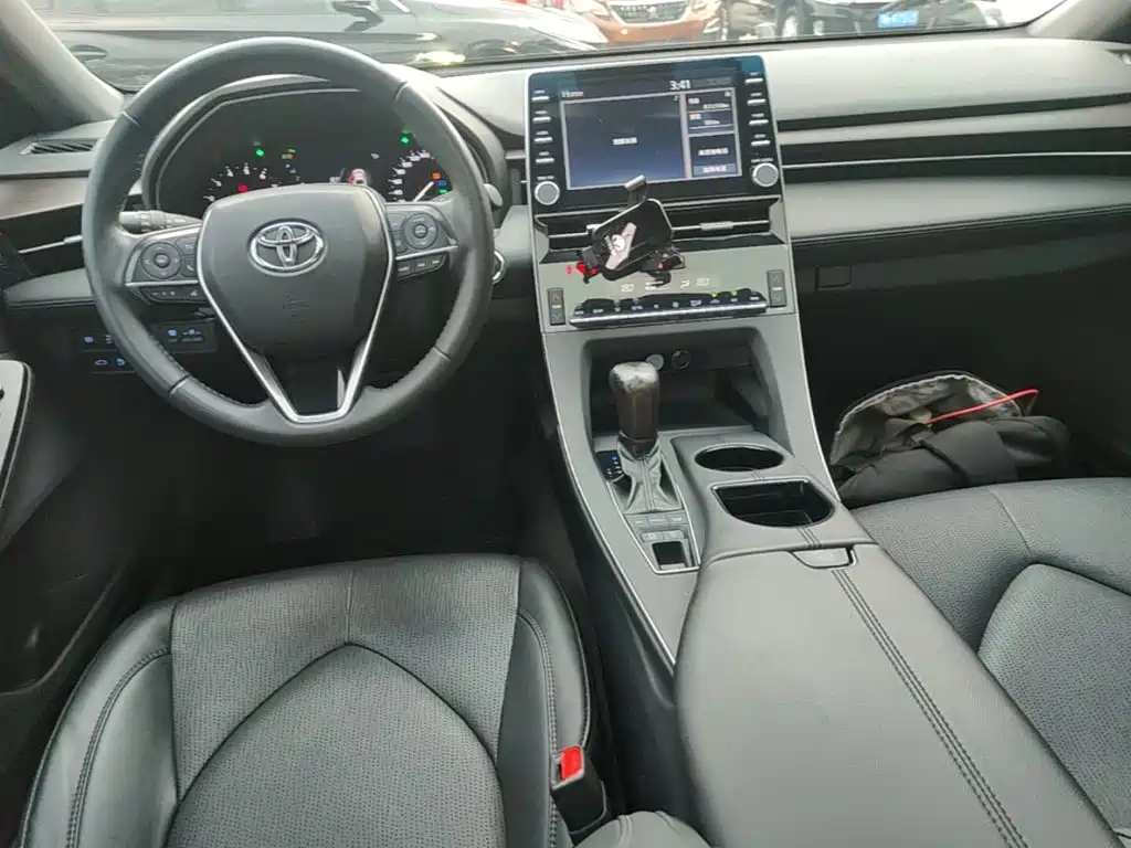 Toyota Avalon 2022 — фото 10