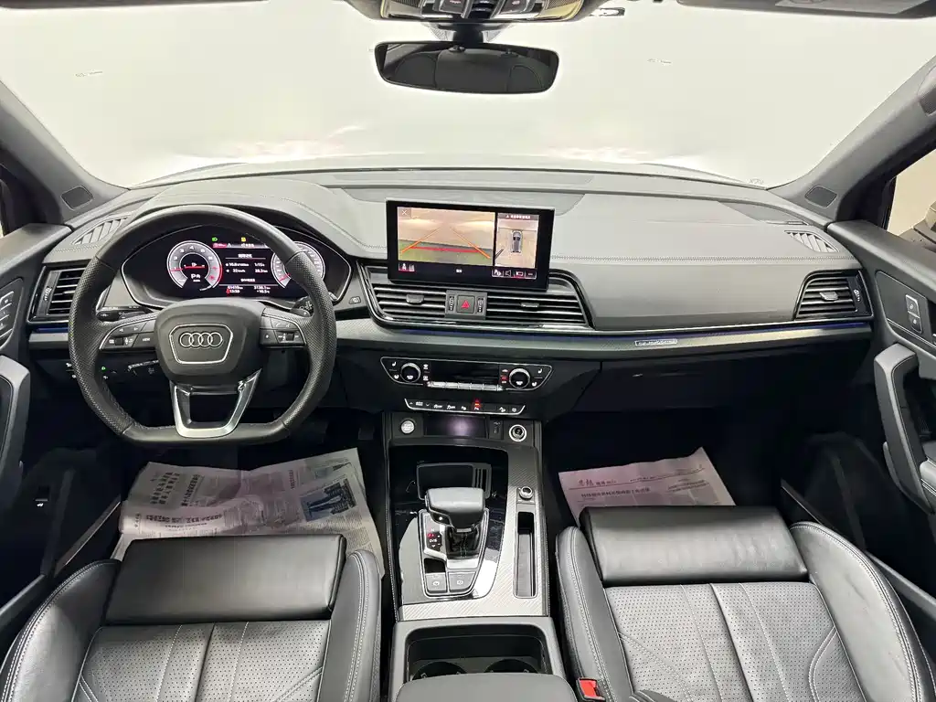 Audi Q5L 2023 — фото 17