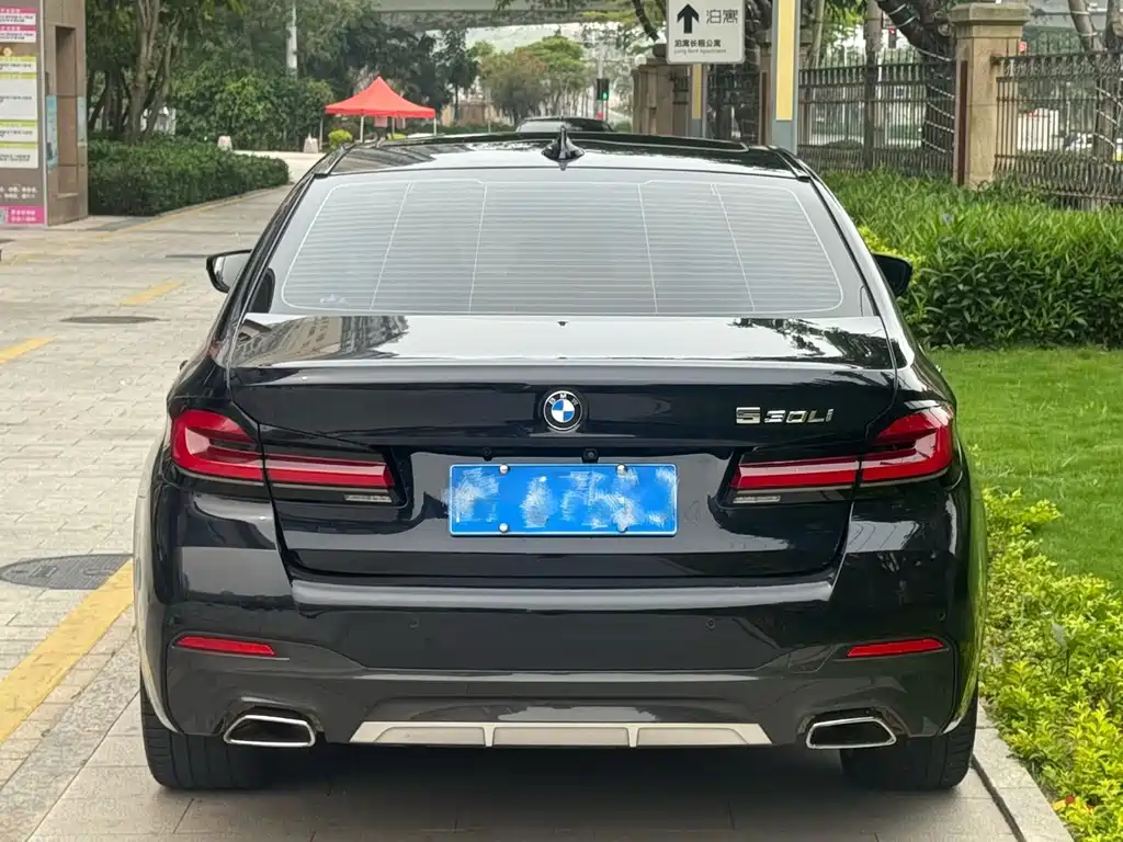 BMW 5 Series 2022