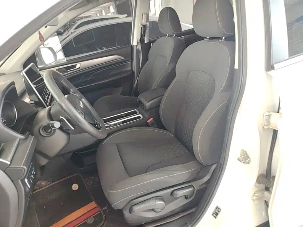 Haval M6 2023 — фото 15