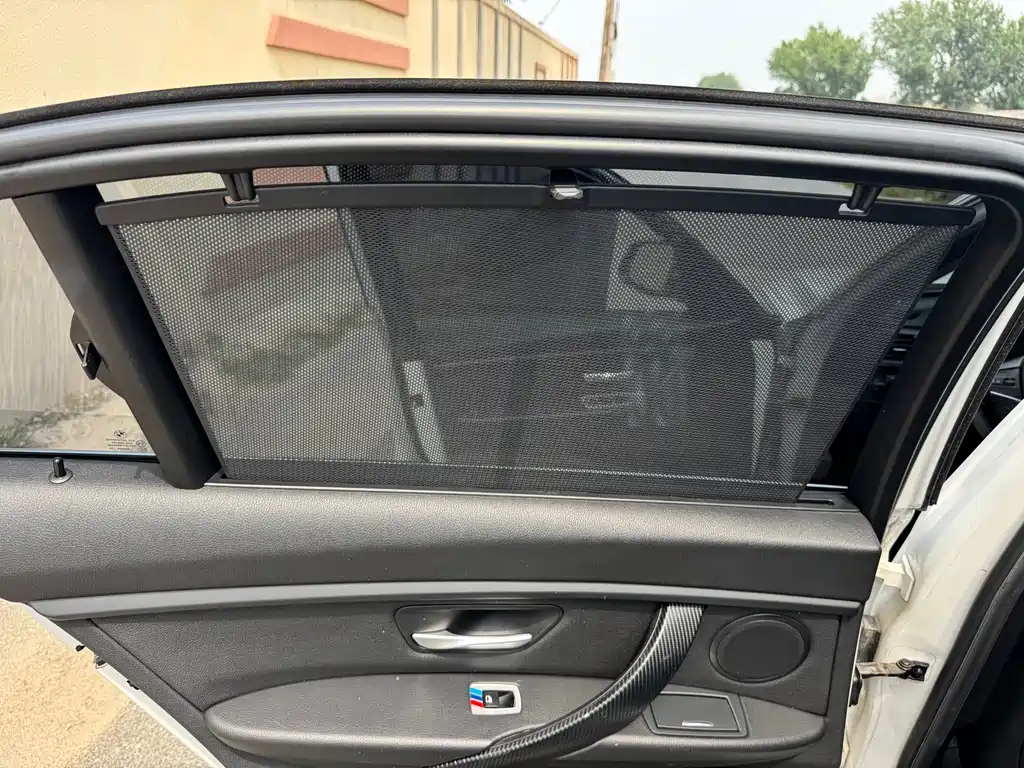 BMW 3 Series 2015 — фото 14