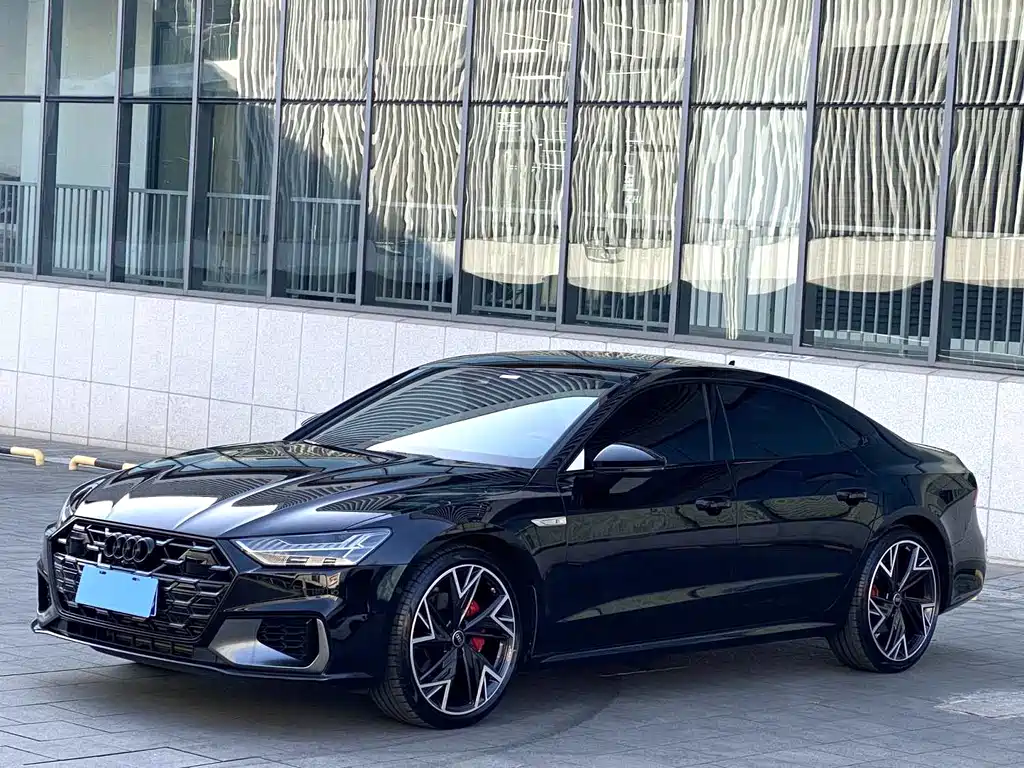 Audi A7L 2024 — фото 1