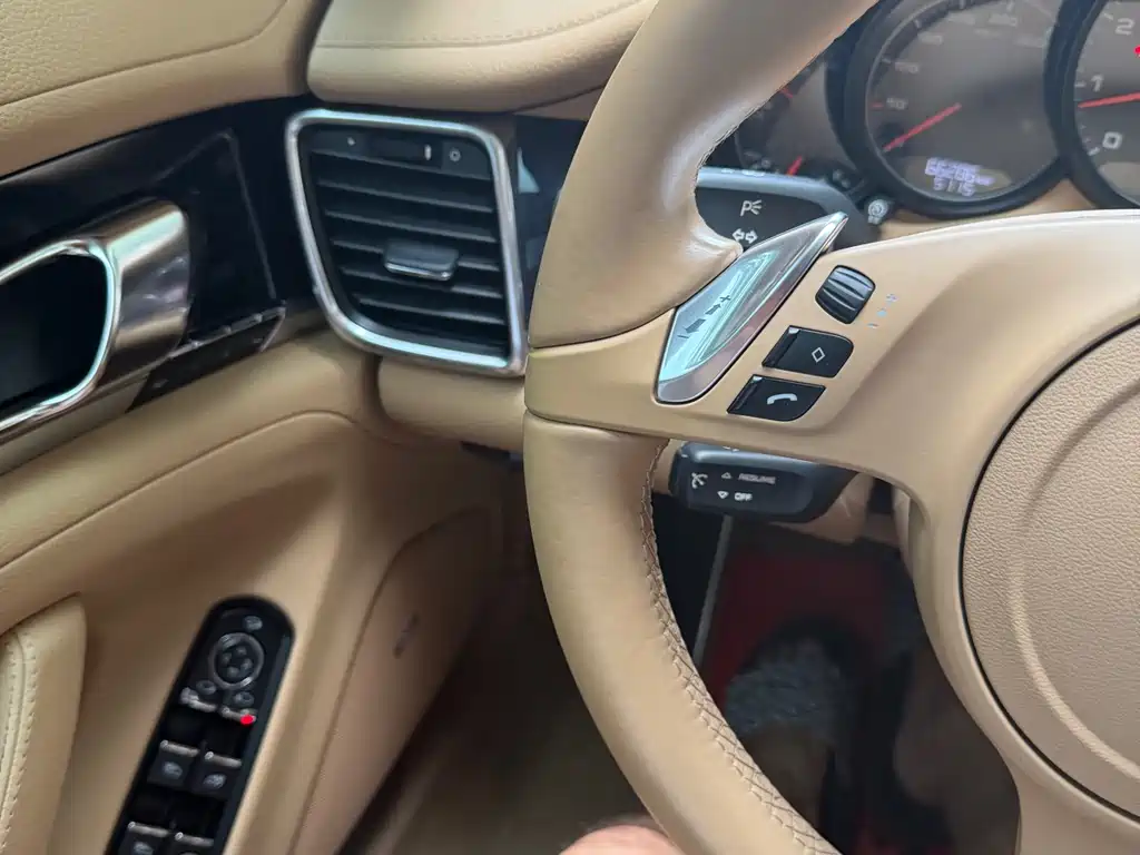 Porsche Panamera 2015 — фото 30