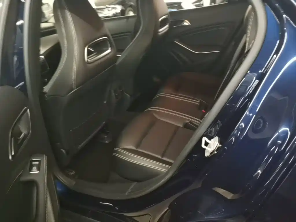 Mercedes-Benz GLA 2017 — фото 17