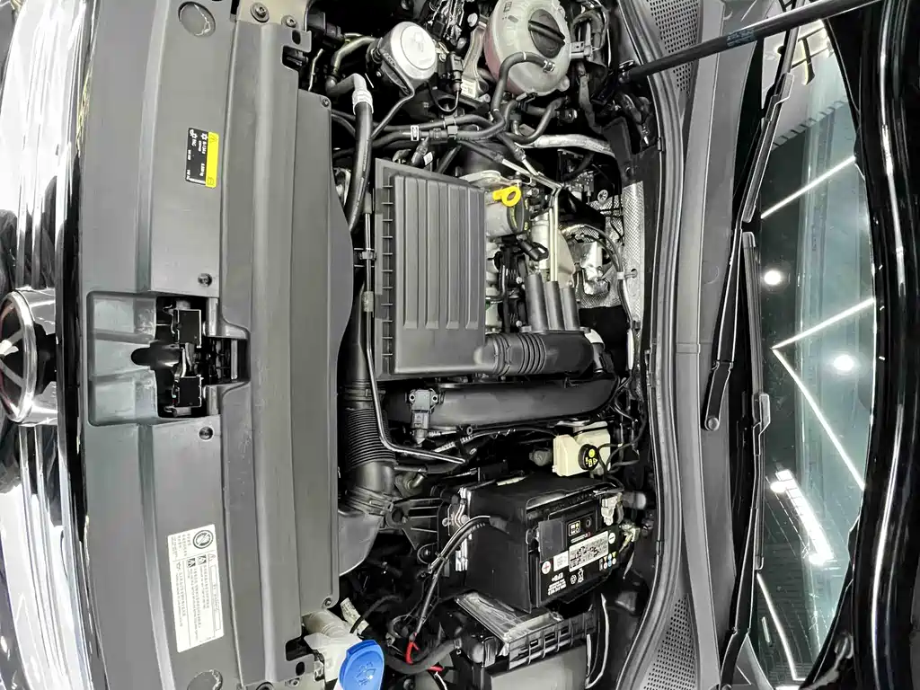Volkswagen Tiguan L 2023 — фото 20