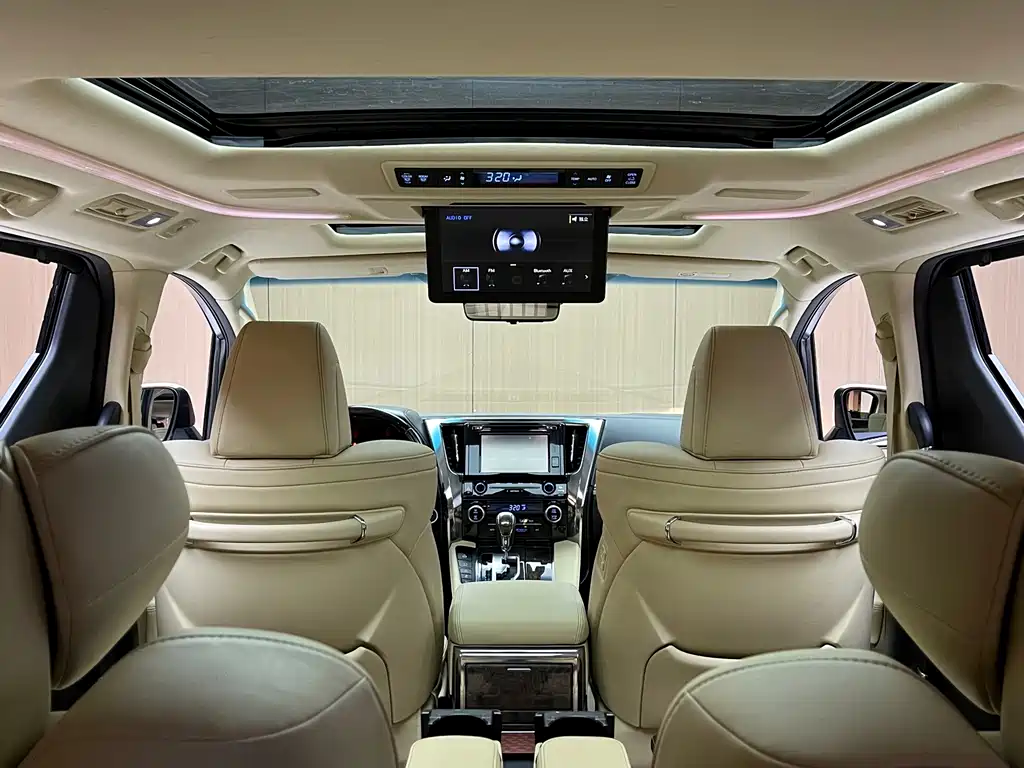 Toyota Vellfire 2020 — фото 7