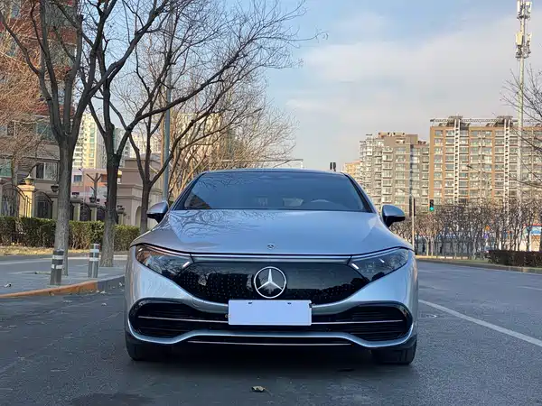 Mercedes-Benz EQS 2024