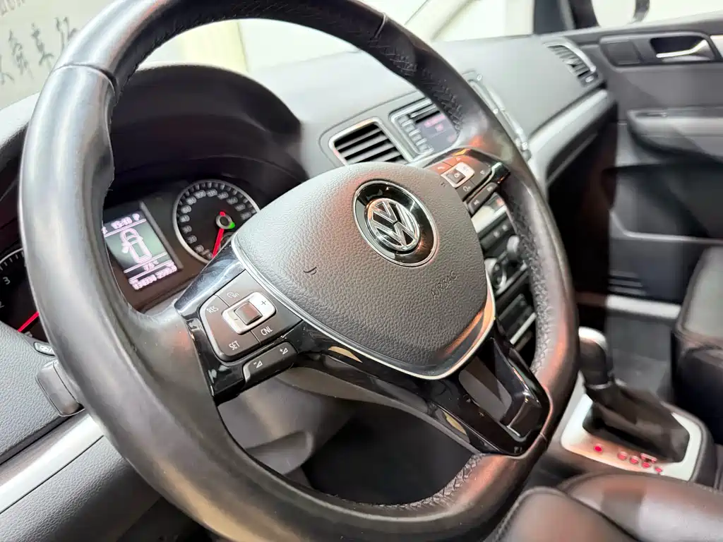 Volkswagen Sharan 2018 — фото 19