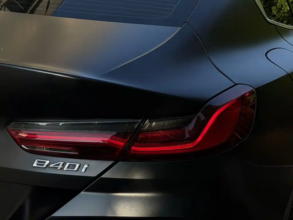 BMW 8 Series 2021