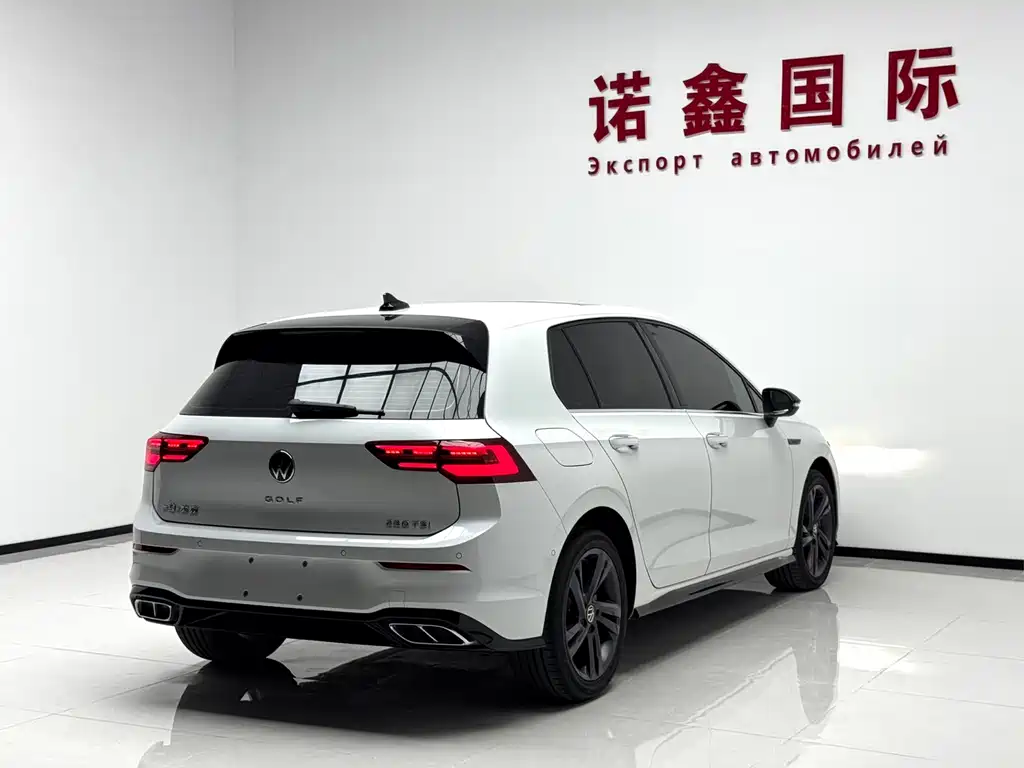 Volkswagen Golf 2023
