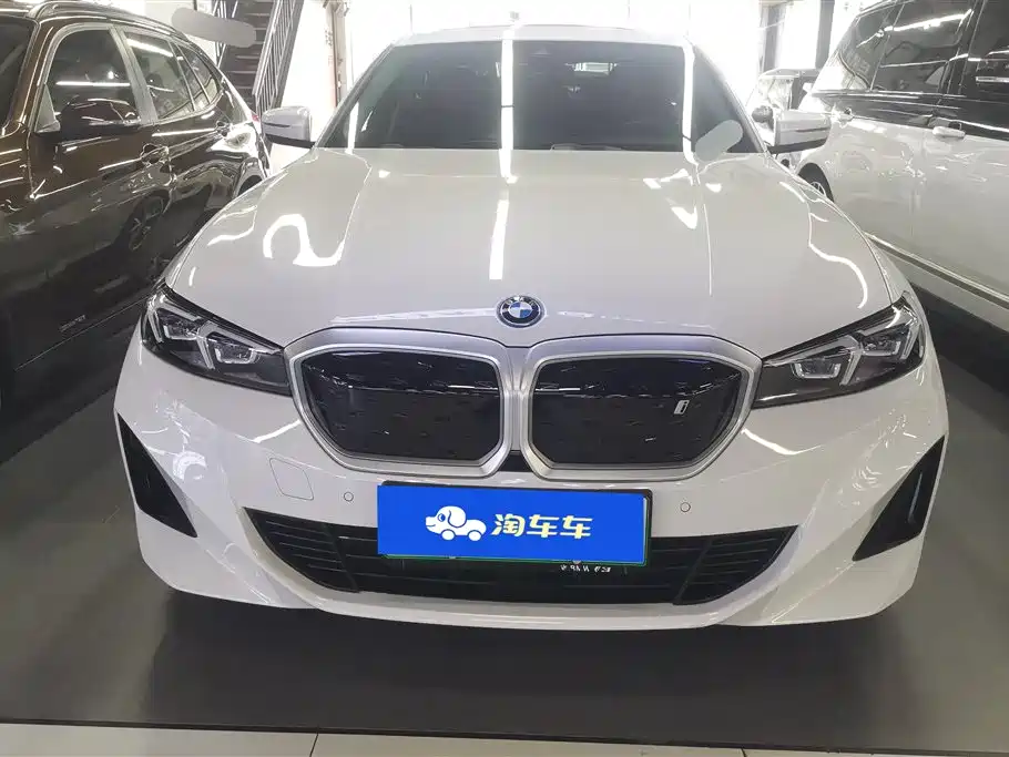 BMW i3 2023