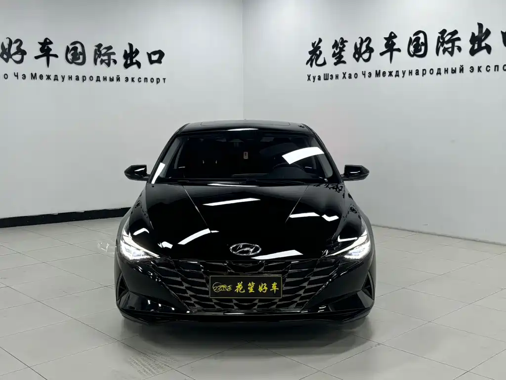 Hyundai Elantra 2023