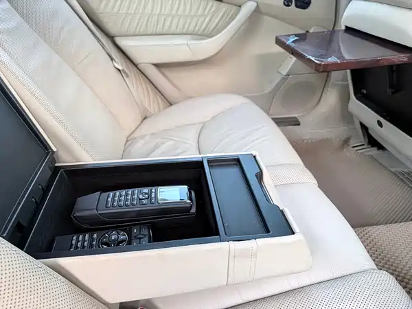 Mercedes-Benz S-Class 2004