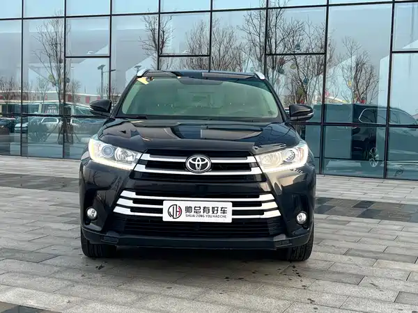 Toyota Highlander 2021