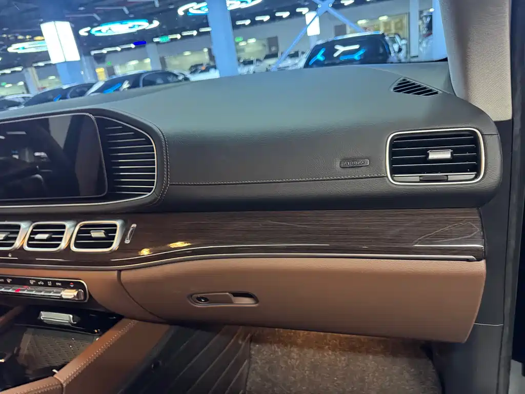 Mercedes-Benz GLE 2025 — фото 19