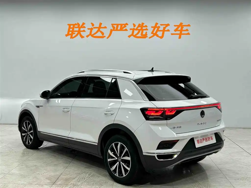Volkswagen T-Roc 2023 — фото 23