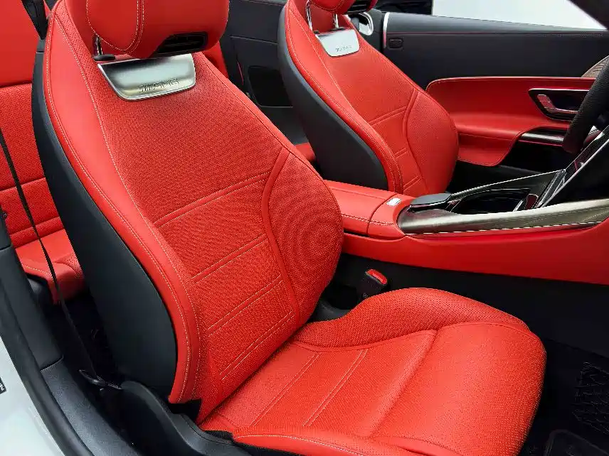Mercedes-Benz SL-Class AMG 2025 — фото 12