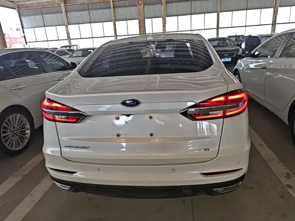 Ford Mondeo 2021