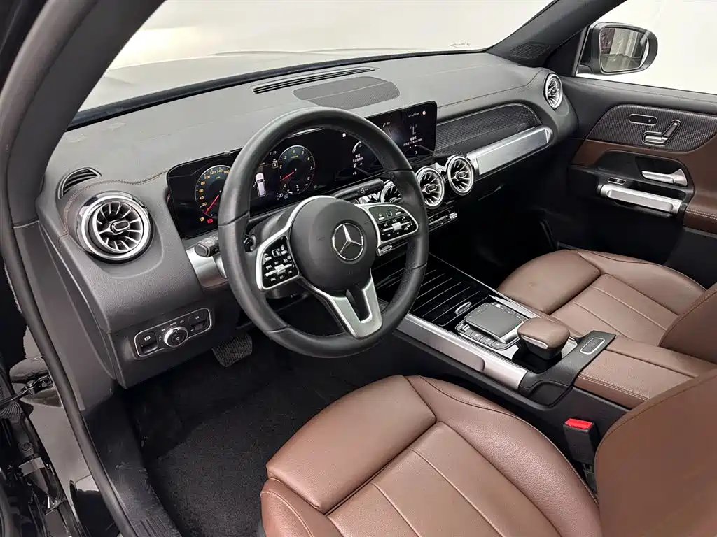Mercedes-Benz GLB 2023 — фото 16