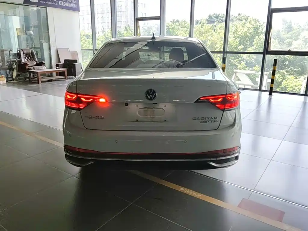 Volkswagen Sagitar 2023