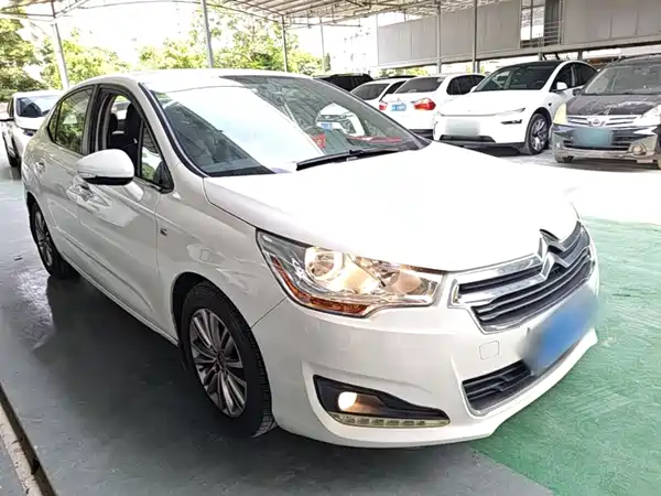 Citroën C4L 2014