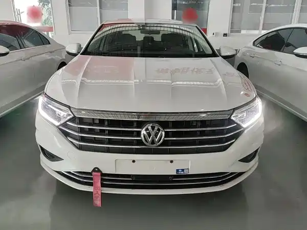 Volkswagen Sagitar 2021
