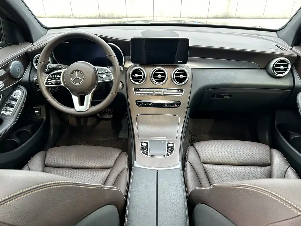 Mercedes-Benz GLC 2019 — фото 11