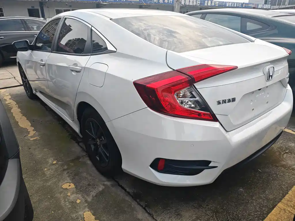 Honda Civic 2021 — фото 13