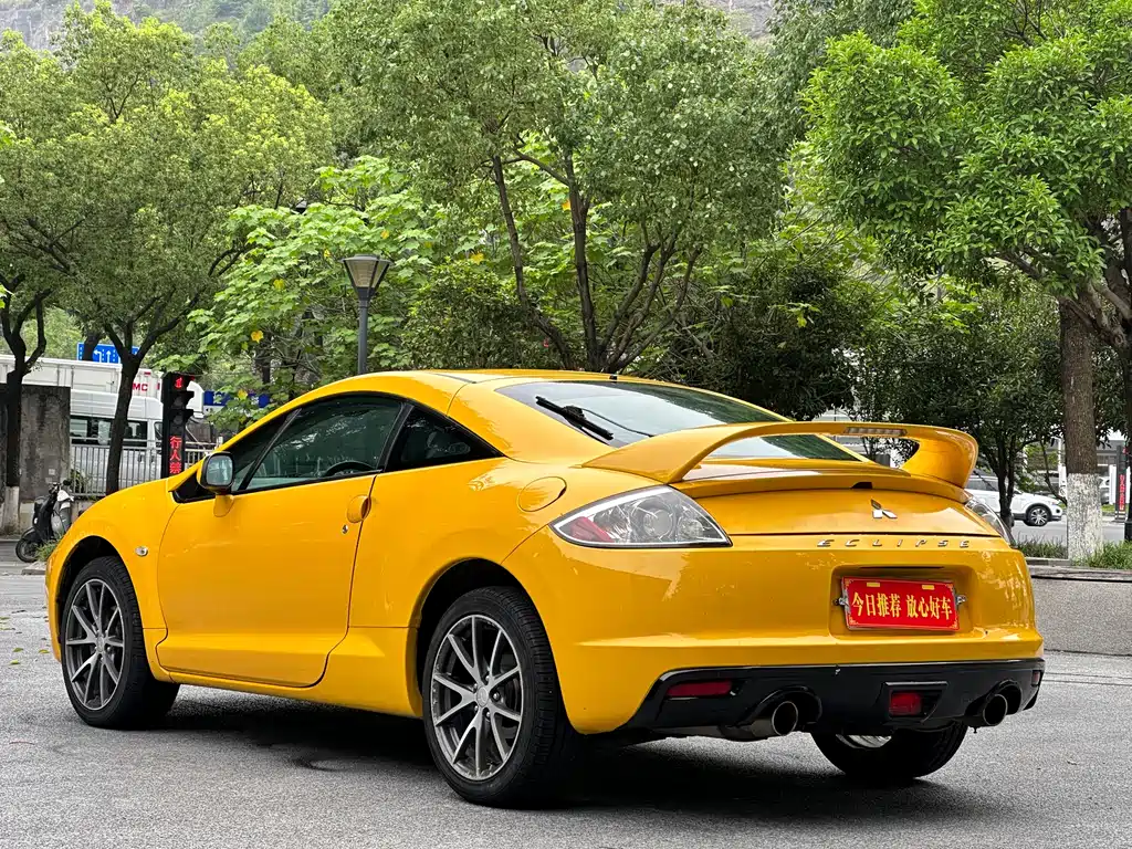Mitsubishi Eclipse 2009