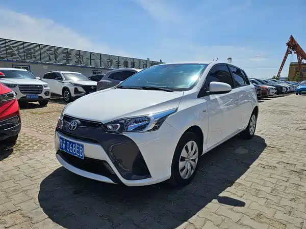 Toyota Yaris L 2020