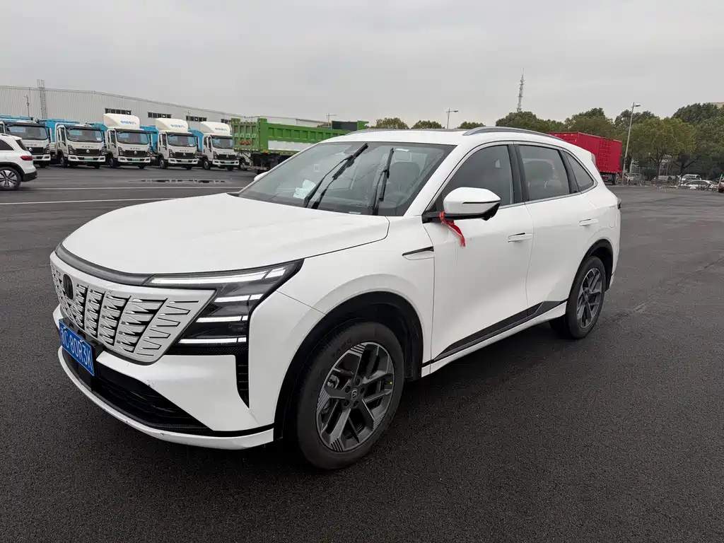 Changan CS75PLUS 2025 — фото 3