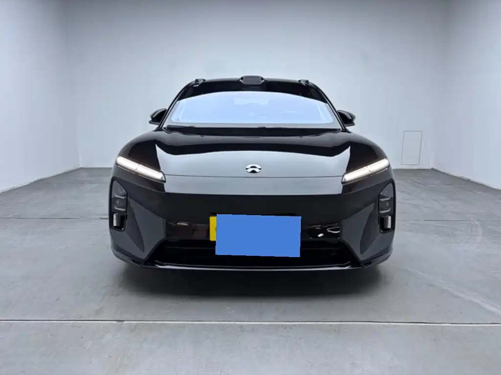 NIO ET5 2025