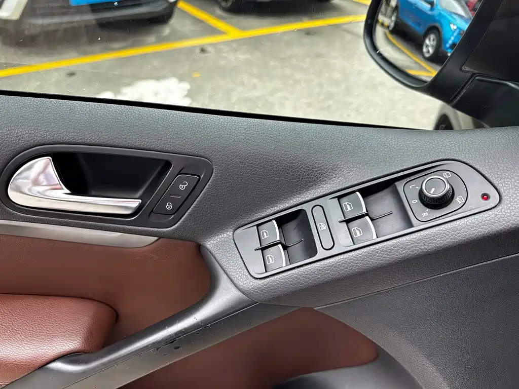 Volkswagen Tiguan 2014 — фото 17
