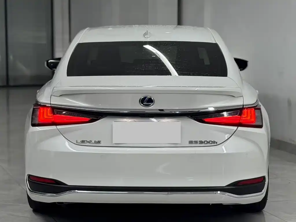 Lexus ES 2021 — фото 8