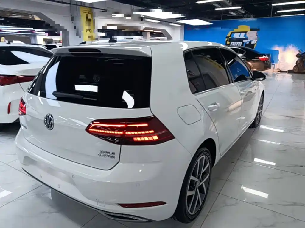 Volkswagen Golf 2020