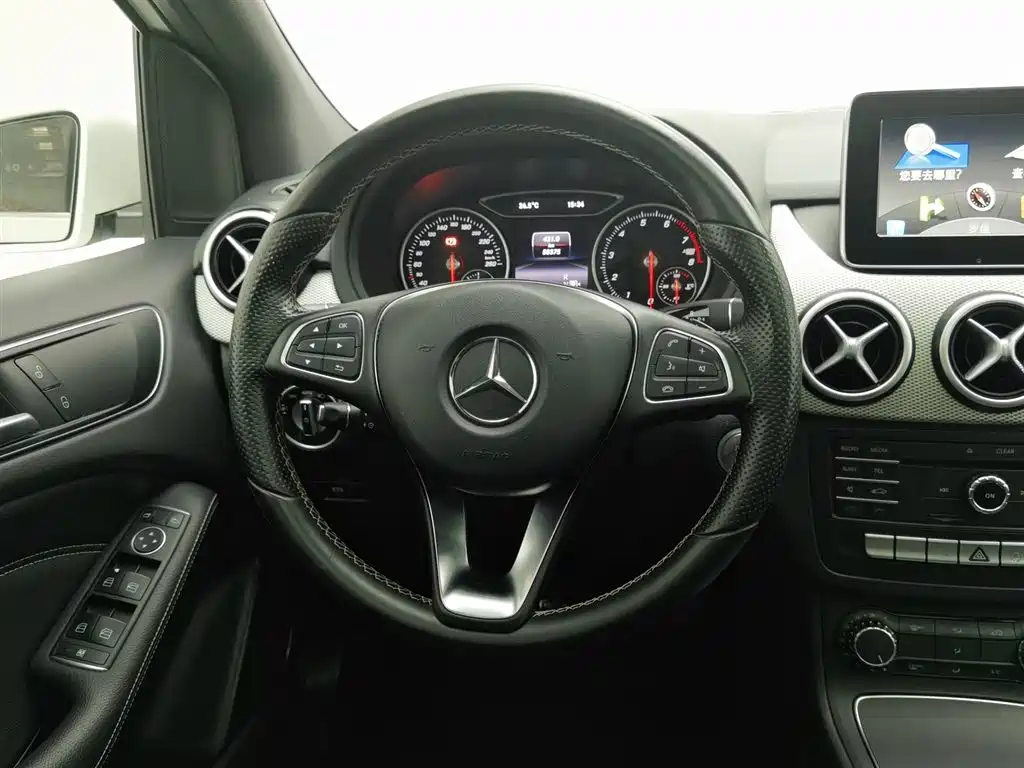 Mercedes-Benz B-Class 2015 — фото 11