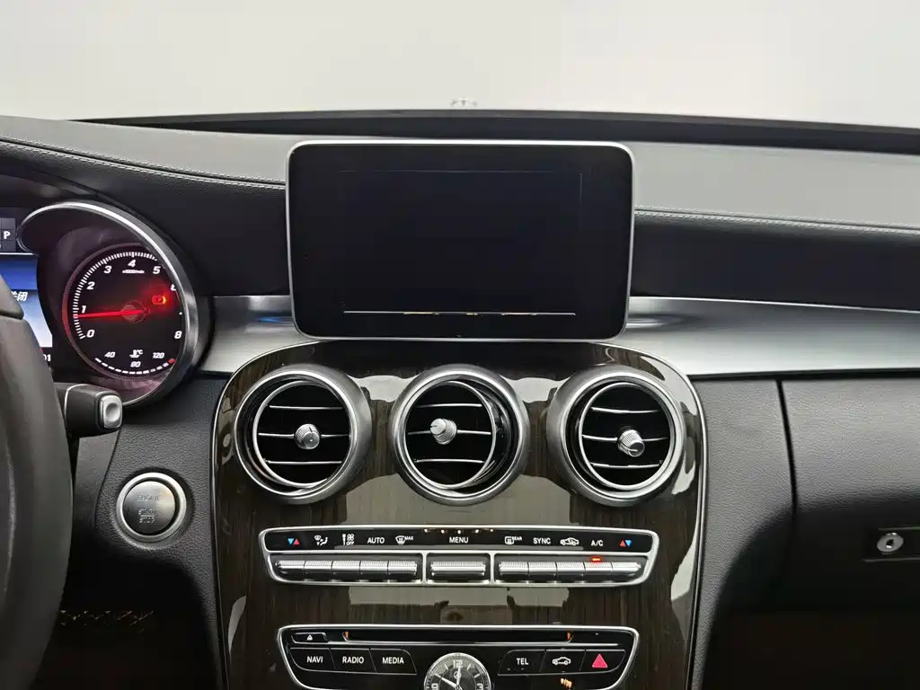 Mercedes-Benz C-Class 2017 — фото 12