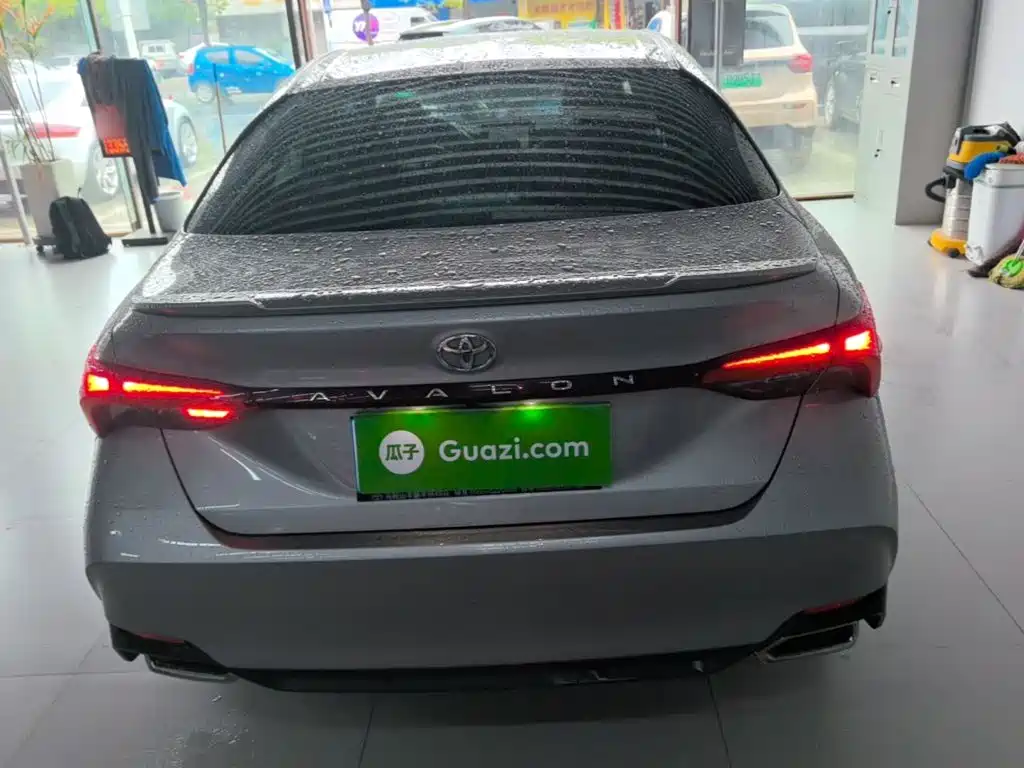 Toyota Avalon 2021
