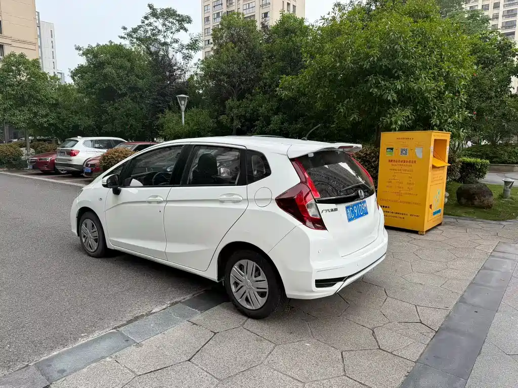 Honda Fit 2018 — фото 7